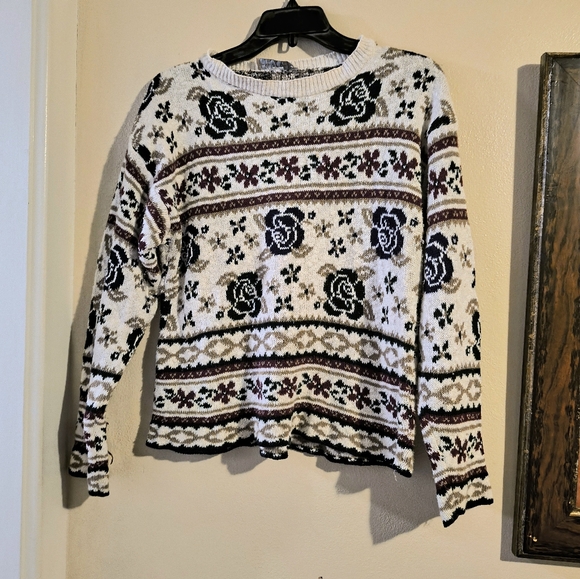 🌷 3 for $20 🌷 Vintage 90s floral rose cottagecore sweater - Picture 2 of 6